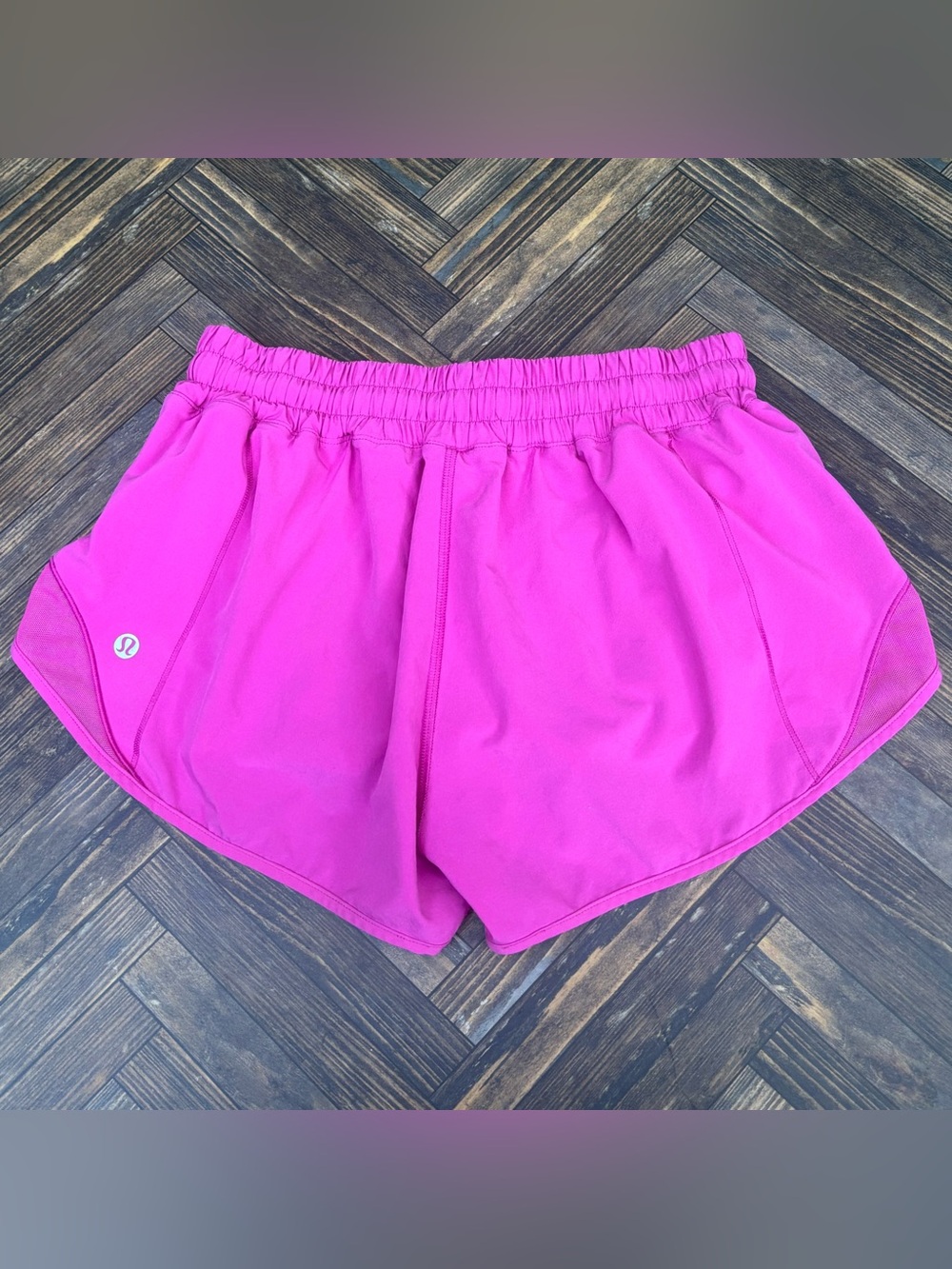 Lululemon Hotty Hot Shorts 2.5" In Sonic Pink Size 6